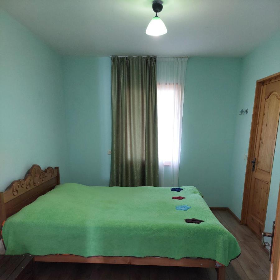 Guest House Tsasne Omalo Phòng bức ảnh