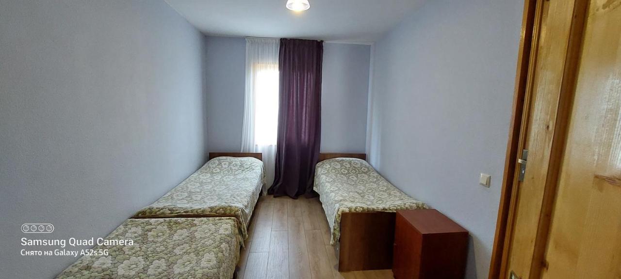 Guest House Tsasne Omalo Ngoại thất bức ảnh
