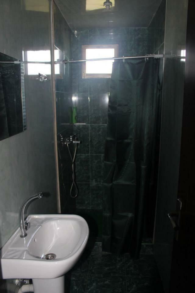Guest House Tsasne Omalo Ngoại thất bức ảnh