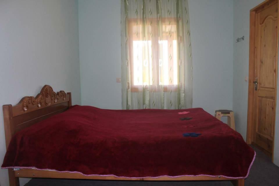 Guest House Tsasne Omalo Ngoại thất bức ảnh